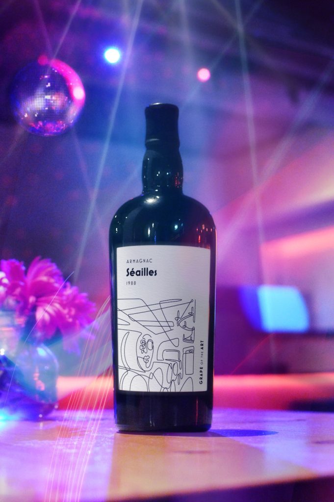 Step into the groove with Seailles '88: A dazzling disco-infused edition by Grape of the Art, where sublime Armagnac transports you to the electrifying 1980s. Ignite your senses and dance the night away with this spirited vintage.